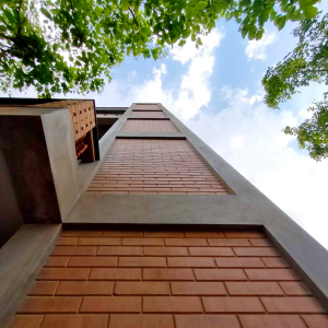 Talk About the Three Major Types of Floor Tiles